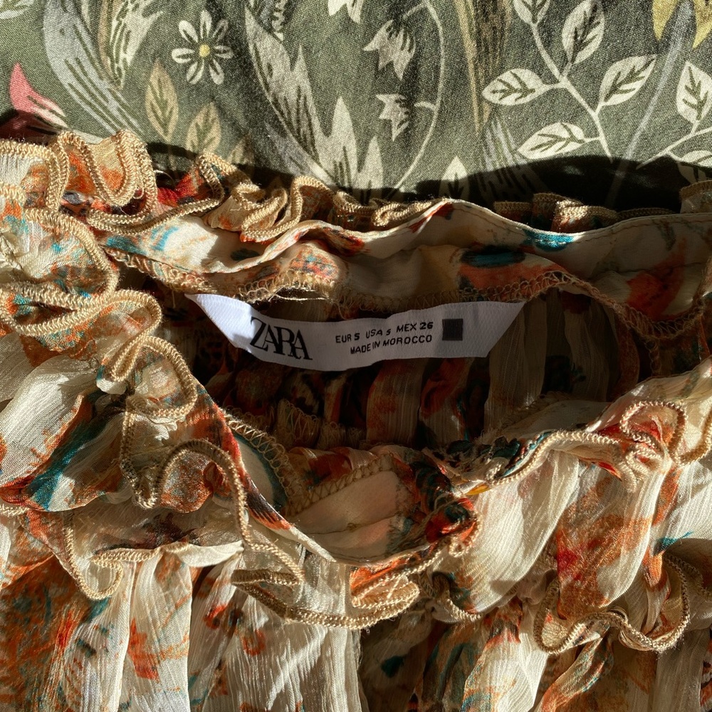 Zara Sheer Floral Ruffle Blouse - Picture 8 of 16